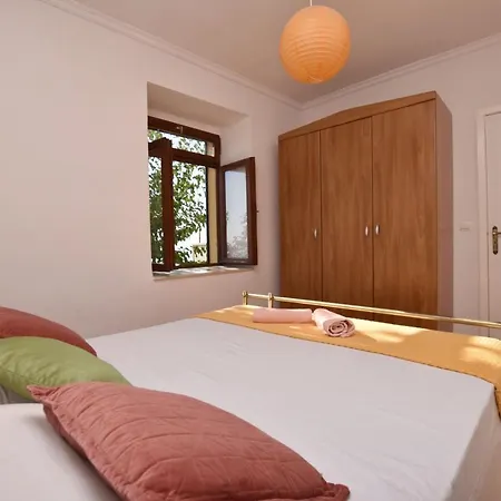 House La Casa Simone Jesenice (Split-Dalmatia)