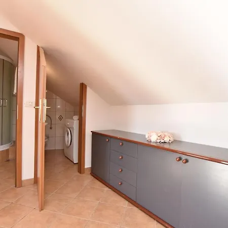 Feriehus House La Casa Simone Jesenice (Split-Dalmatia)